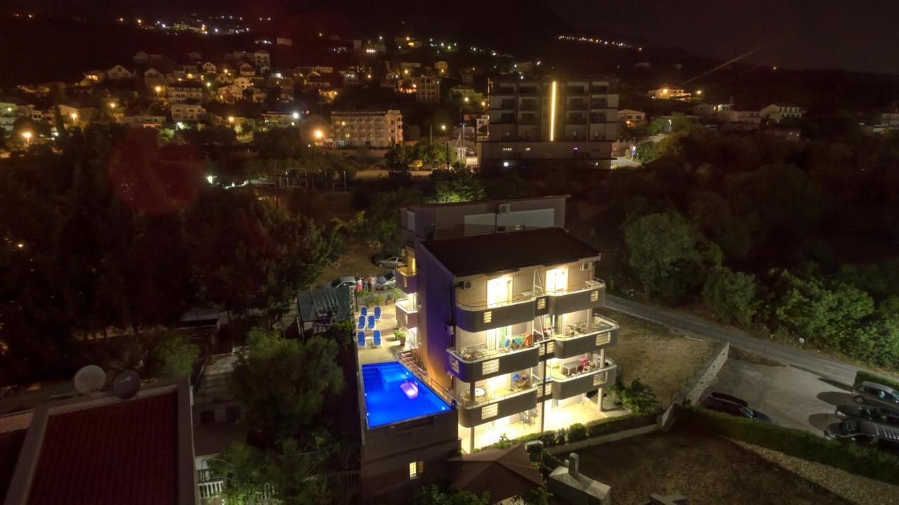 Ani Apartmani Dobra Voda Luaran gambar