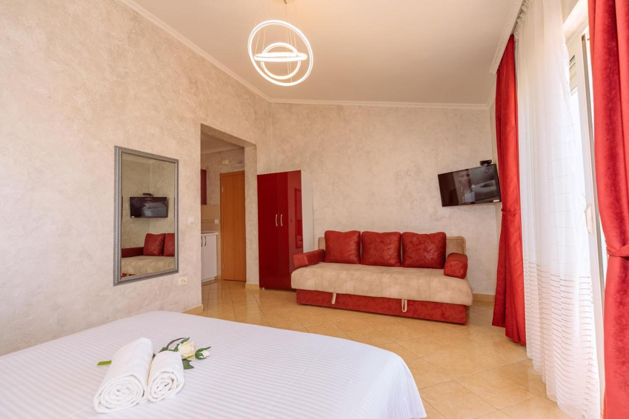 Ani Apartmani Dobra Voda Luaran gambar