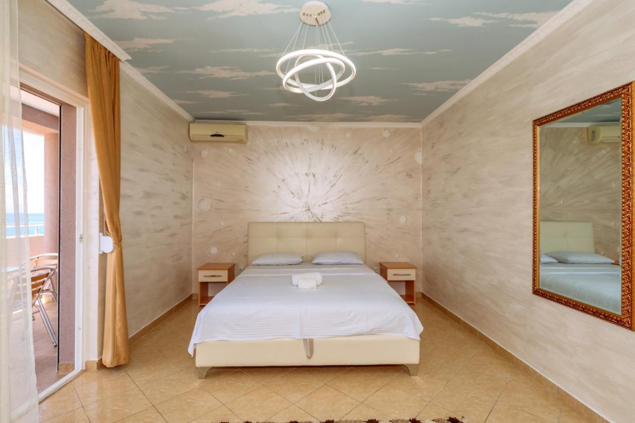 Ani Apartmani Dobra Voda Luaran gambar