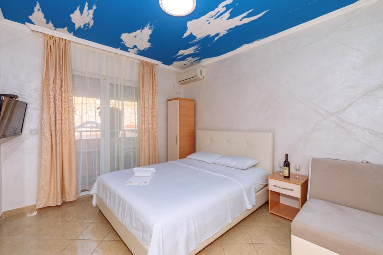 Ani Apartmani Dobra Voda Luaran gambar