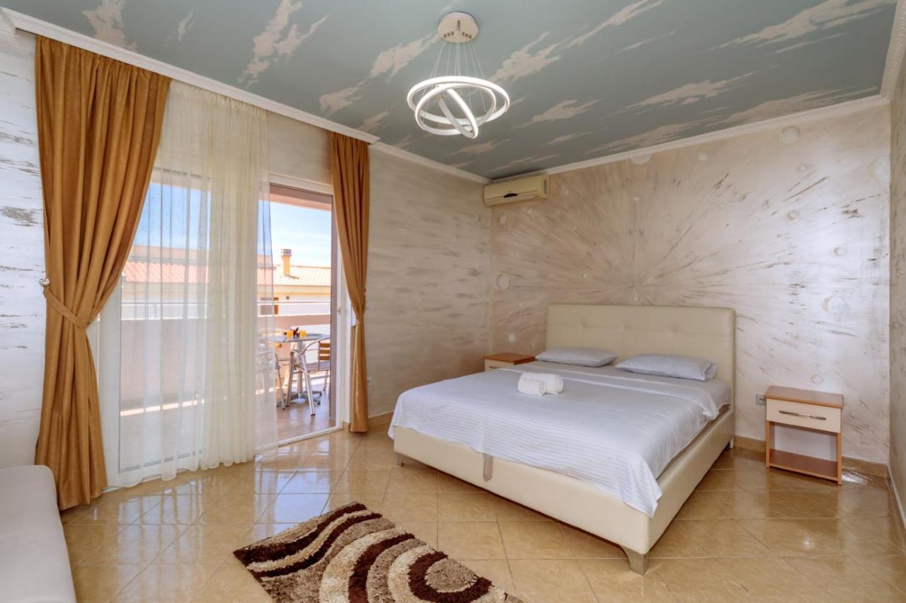 Ani Apartmani Dobra Voda Luaran gambar